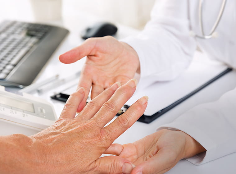 日本リウマチ学会認定専門医による質の高い治療